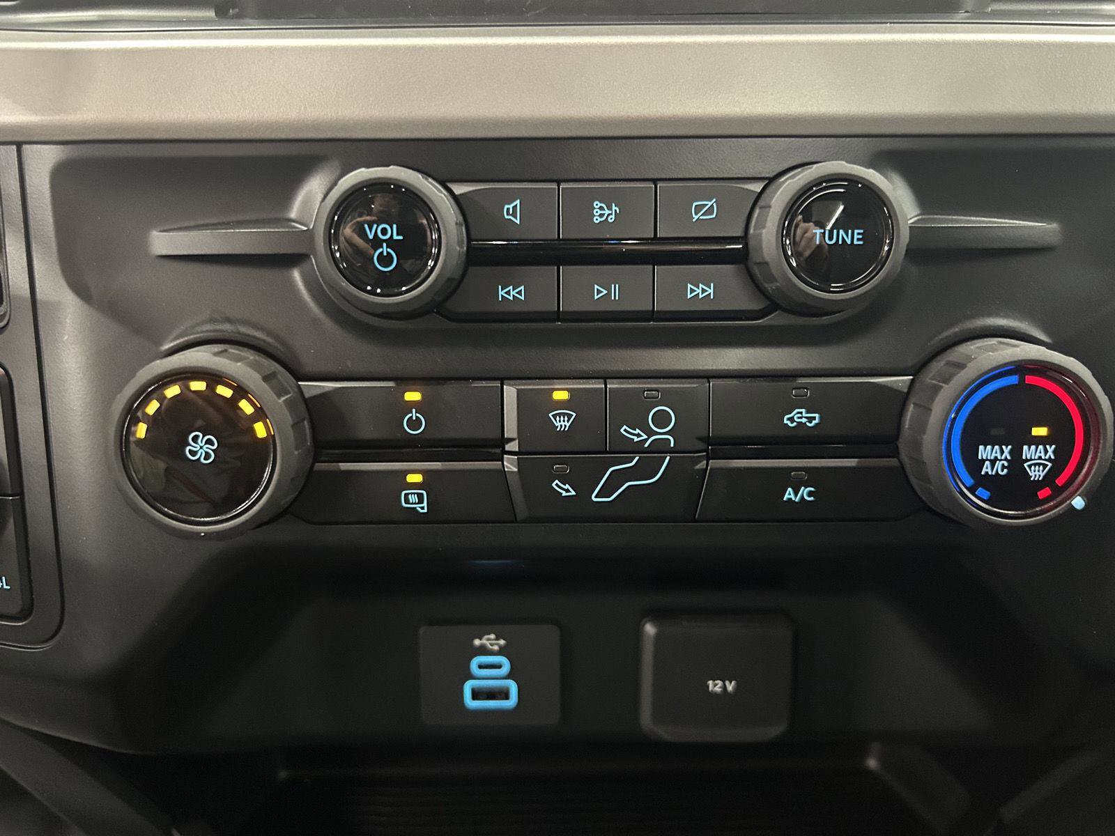 Used 2024 Ford F350 XL w/ FX4 Off-Road Package image 17