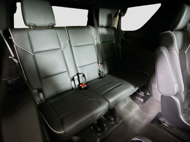 Used 2023 Cadillac Escalade Sport w/ LPO, Illumination Package AWD/4WD image 31