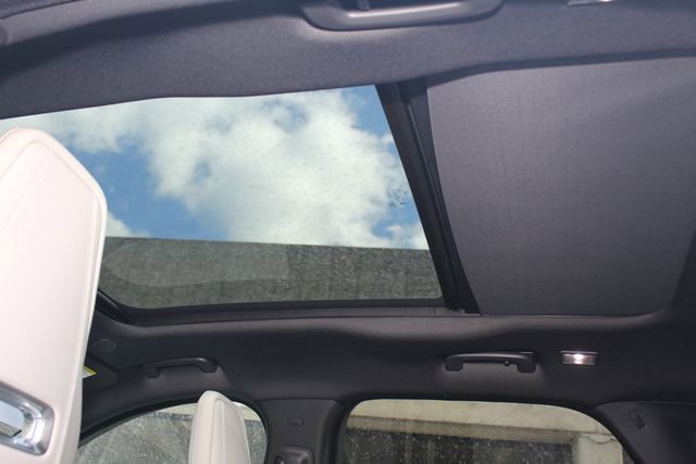 New 2026 Jaguar F-PACE R-Dynamic S image 23