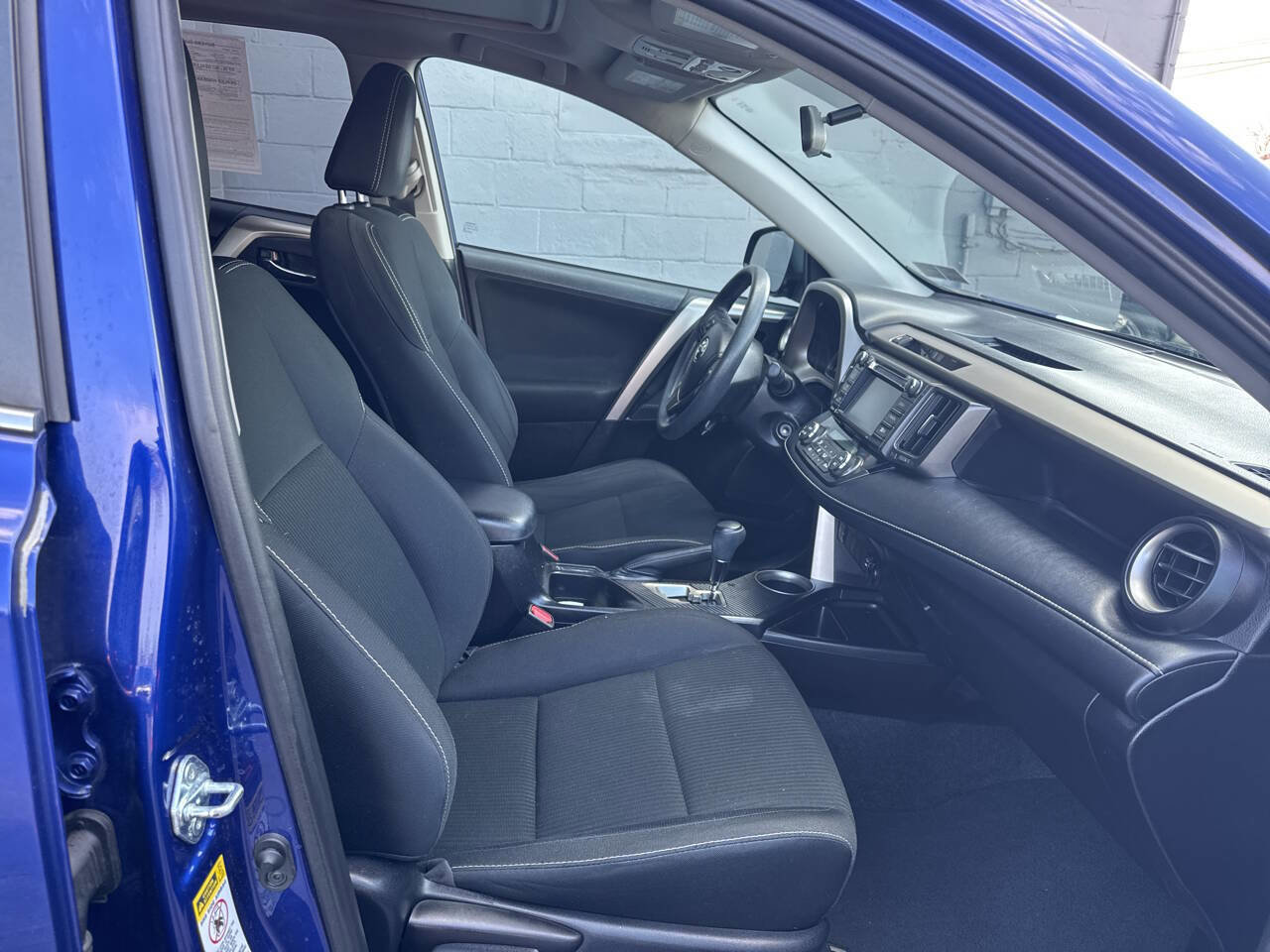 Used 2014 Toyota RAV4 XLE AWD/4WD image 23