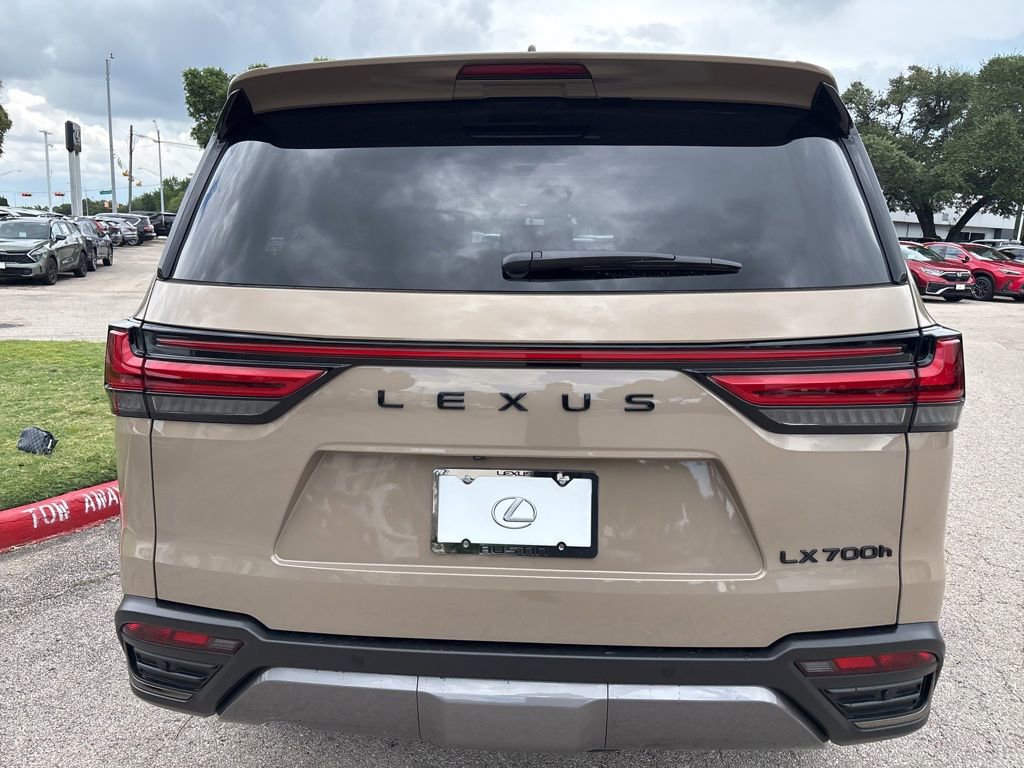 Certified 2025 Lexus LX 700h Overtrail w/ Accessory Package (Z1) AWD/4WD image 4