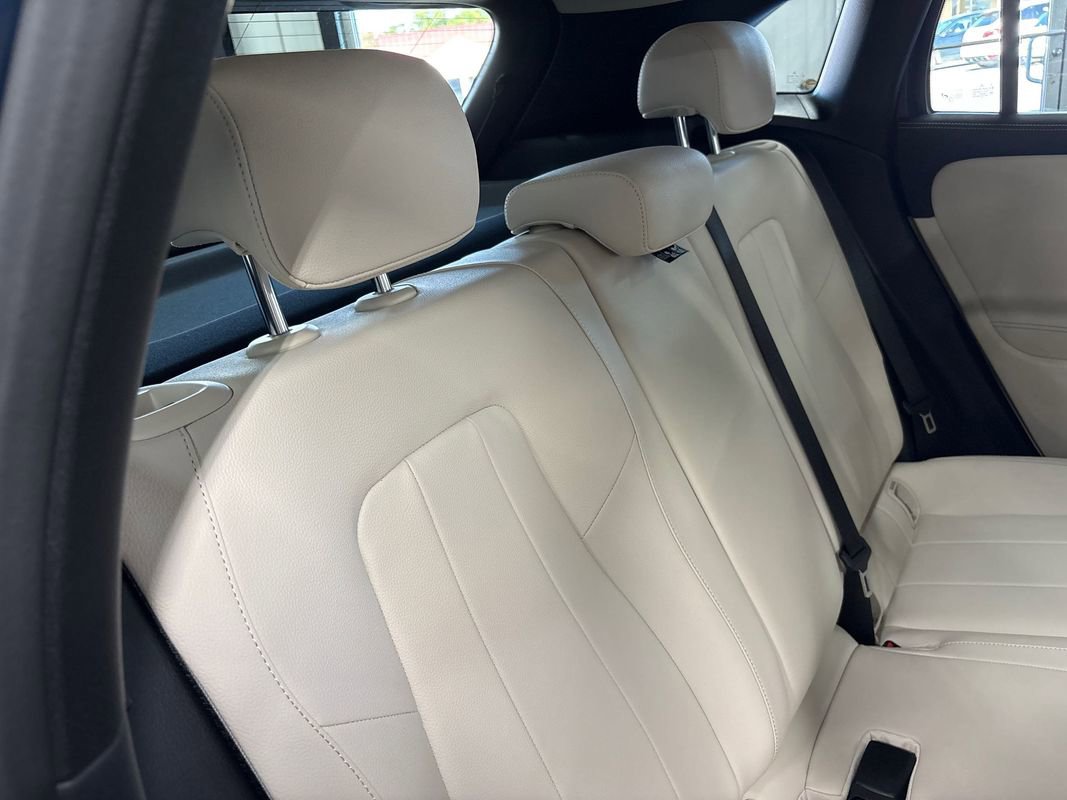 Used 2023 Mercedes-Benz GLA 250 4MATIC image 46