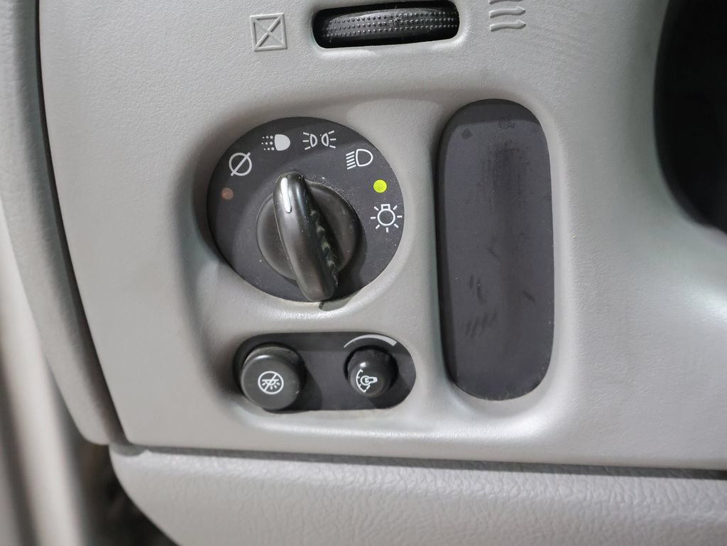 Used 2008 Chevrolet TrailBlazer 4WD image 28