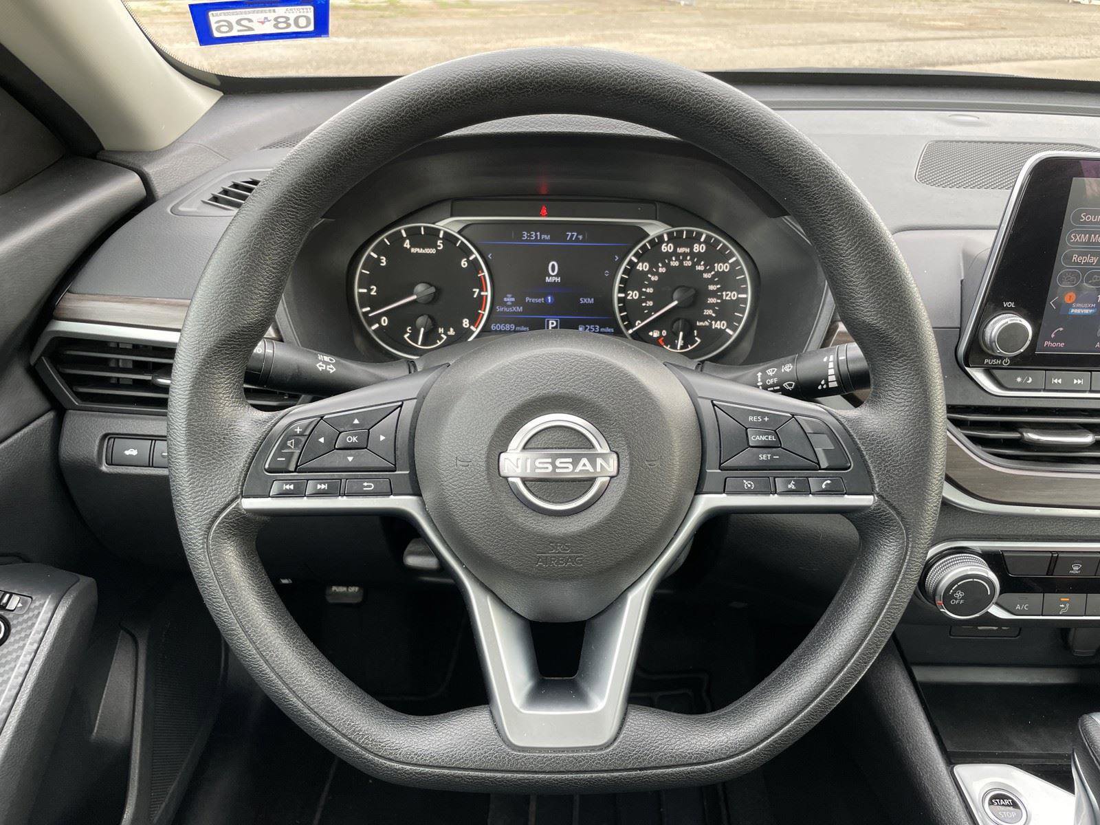 Used 2024 Nissan Altima 2.5 SV FWD image 15