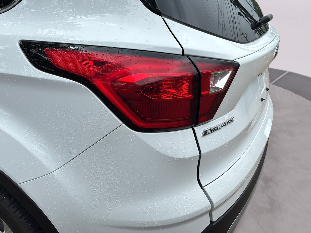 Used 2019 Ford Escape SEL FWD image 42
