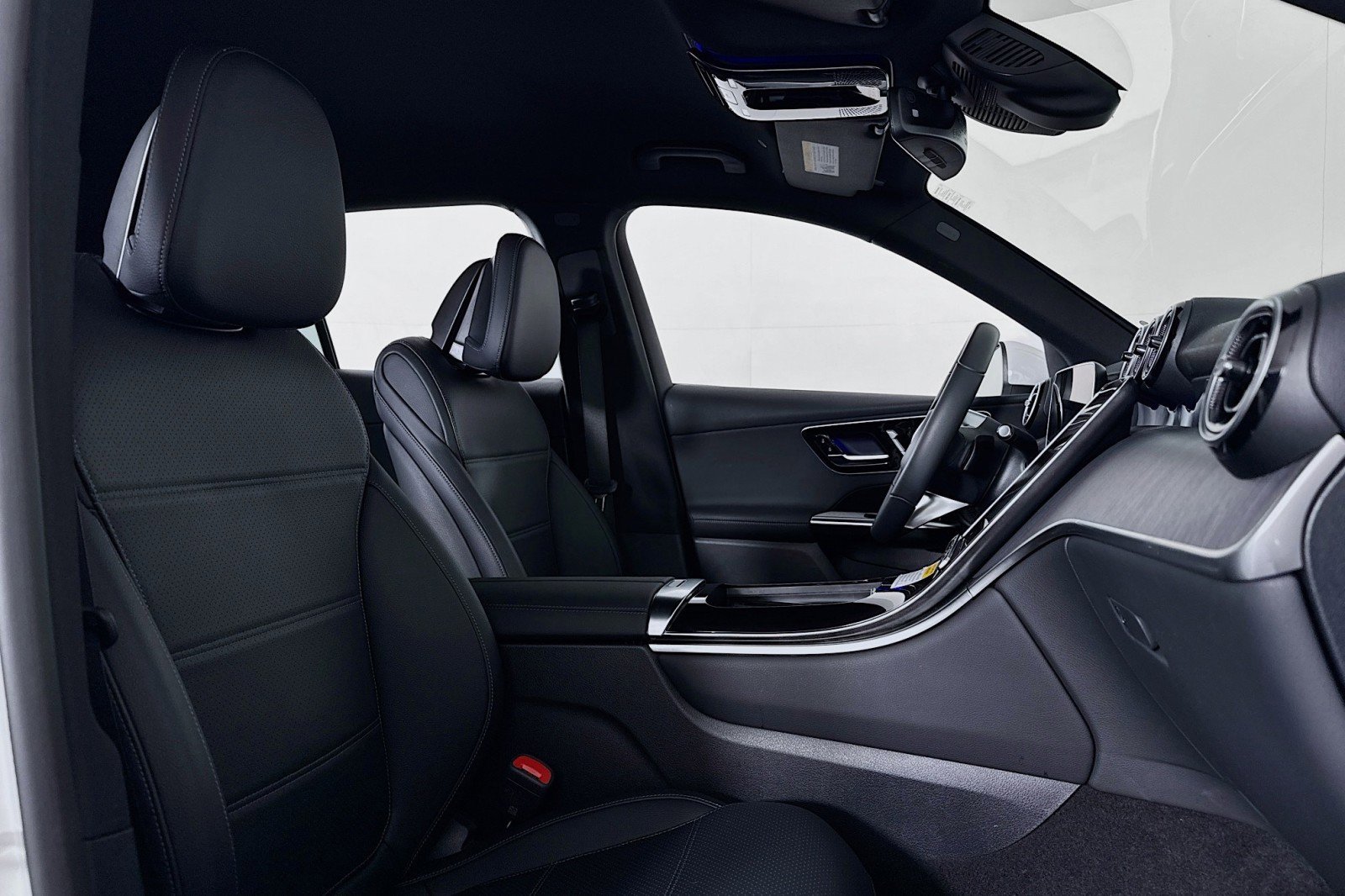 Certified 2026 Mercedes-Benz GLC 300 image 6