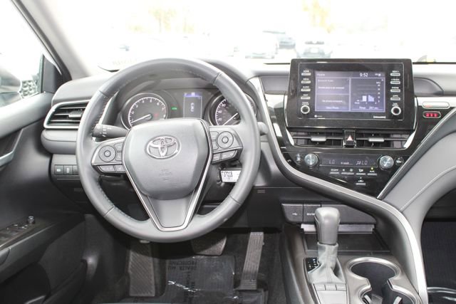 Used 2024 Toyota Camry SE FWD image 13