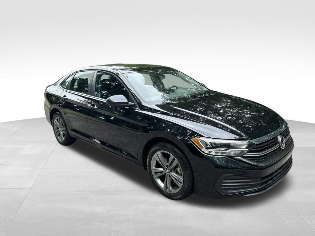 Used 2024 Volkswagen Jetta SE FWD image 7