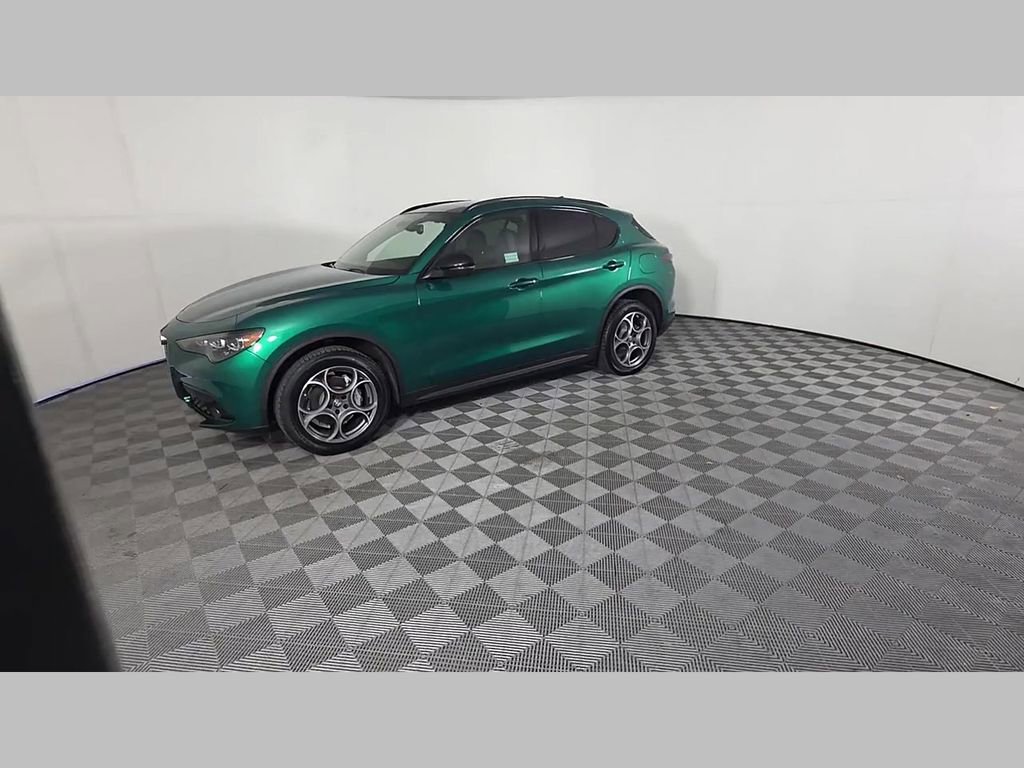 New 2025 Alfa Romeo Stelvio Sprint w/ Convenience Package image 36