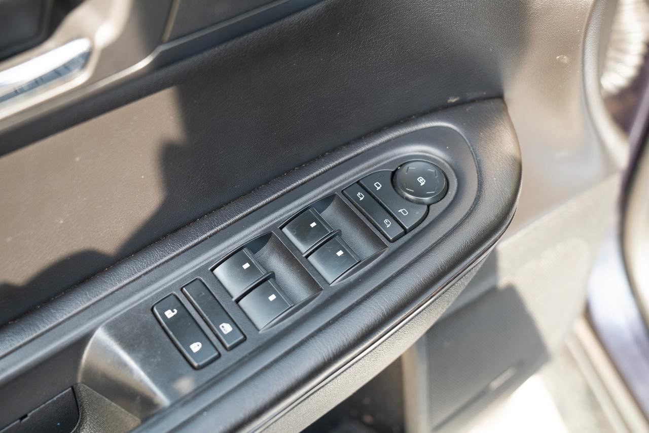 Used 2015 Chevrolet Traverse LTZ w/ LPO, 'HIT The Road' Package image 20