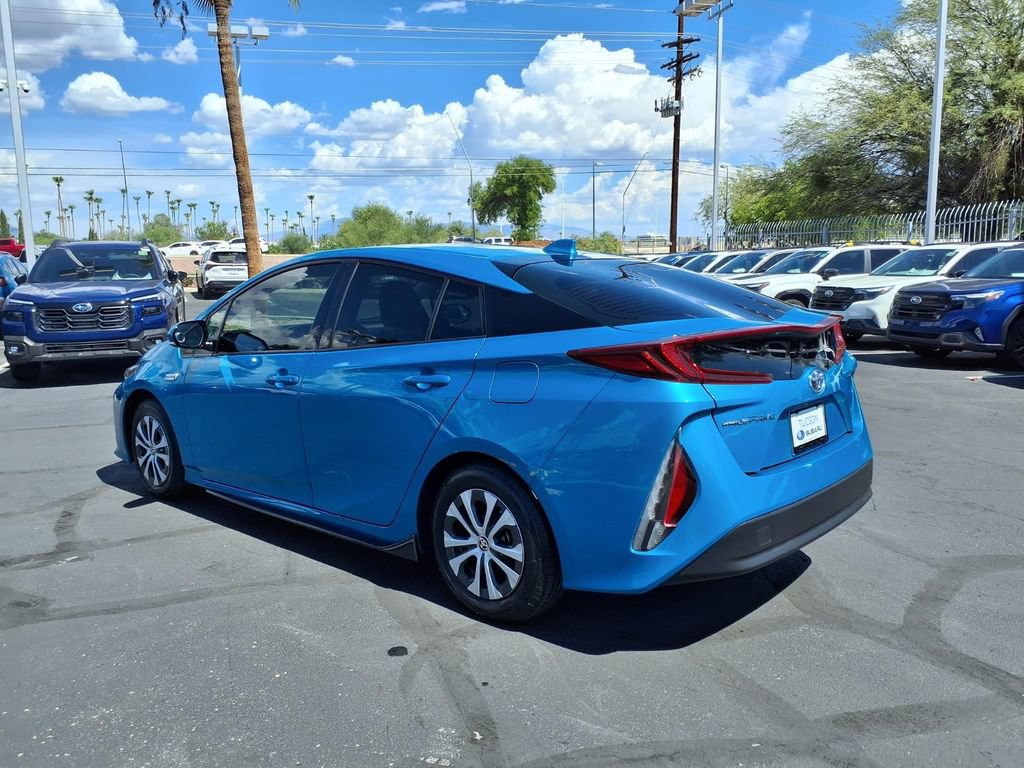 Used 2020 Toyota Prius Prime LE w/ Carpet Mat Package FWD image 12