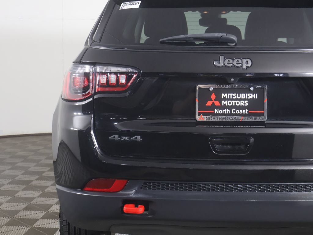 Used 2022 Jeep Compass Trailhawk AWD/4WD image 13