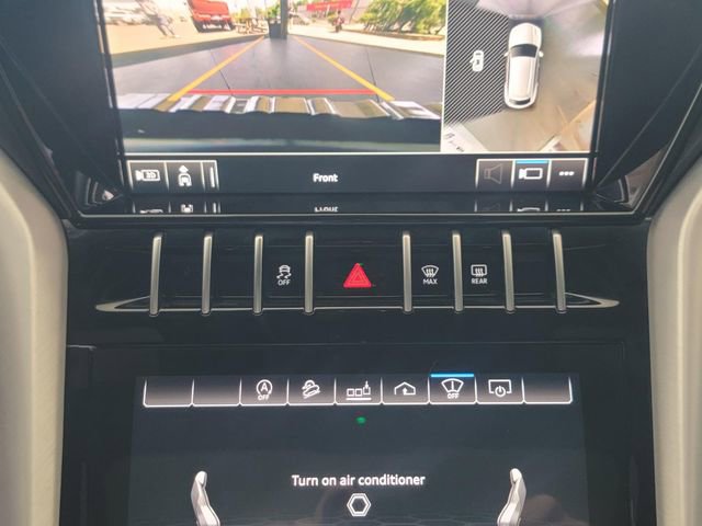 Used 2020 Lamborghini Urus AWD/4WD image 19