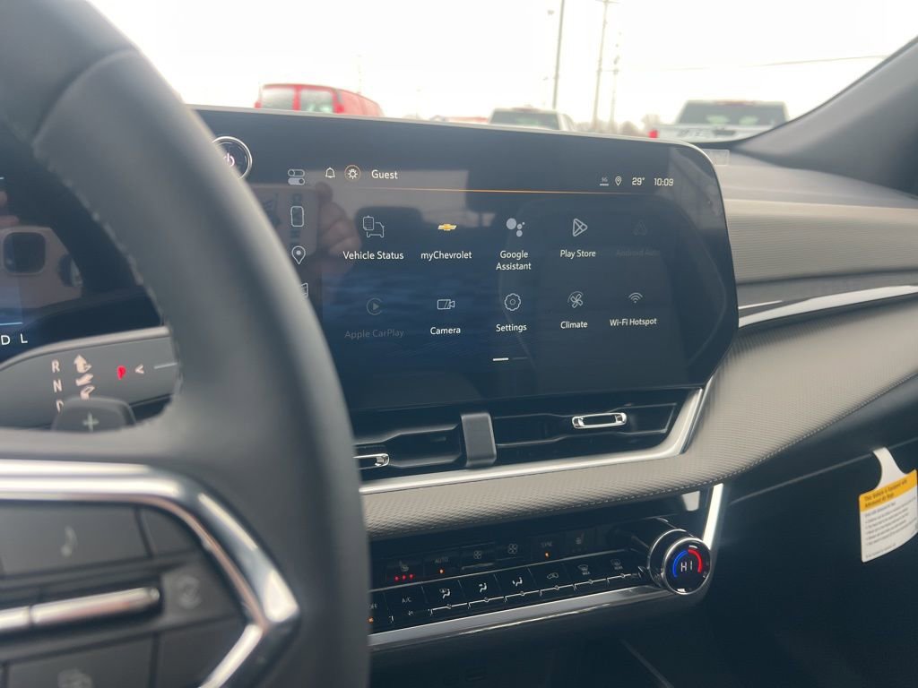 New 2026 Chevrolet Equinox LT w/ Convenience Package II image 18