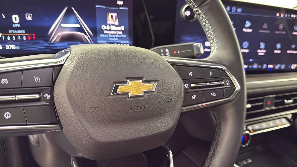 Certified 2025 Chevrolet Suburban Premier image 19