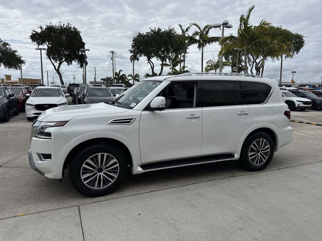 Used 2024 Nissan Armada SL w/ Captain's Chairs Package AWD/4WD image 10
