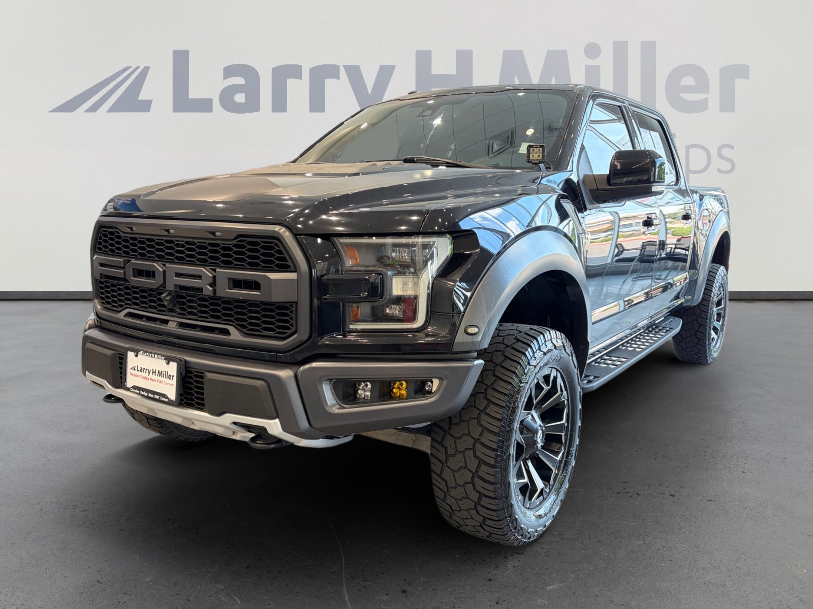Used 2017 Ford F150 Raptor w/ Equipment Group 802A Luxury