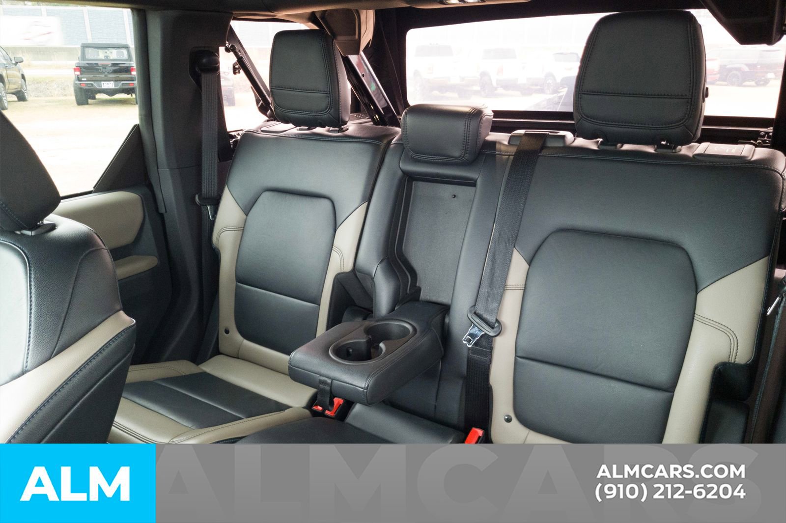 Used 2023 Ford Bronco Wildtrak image 17