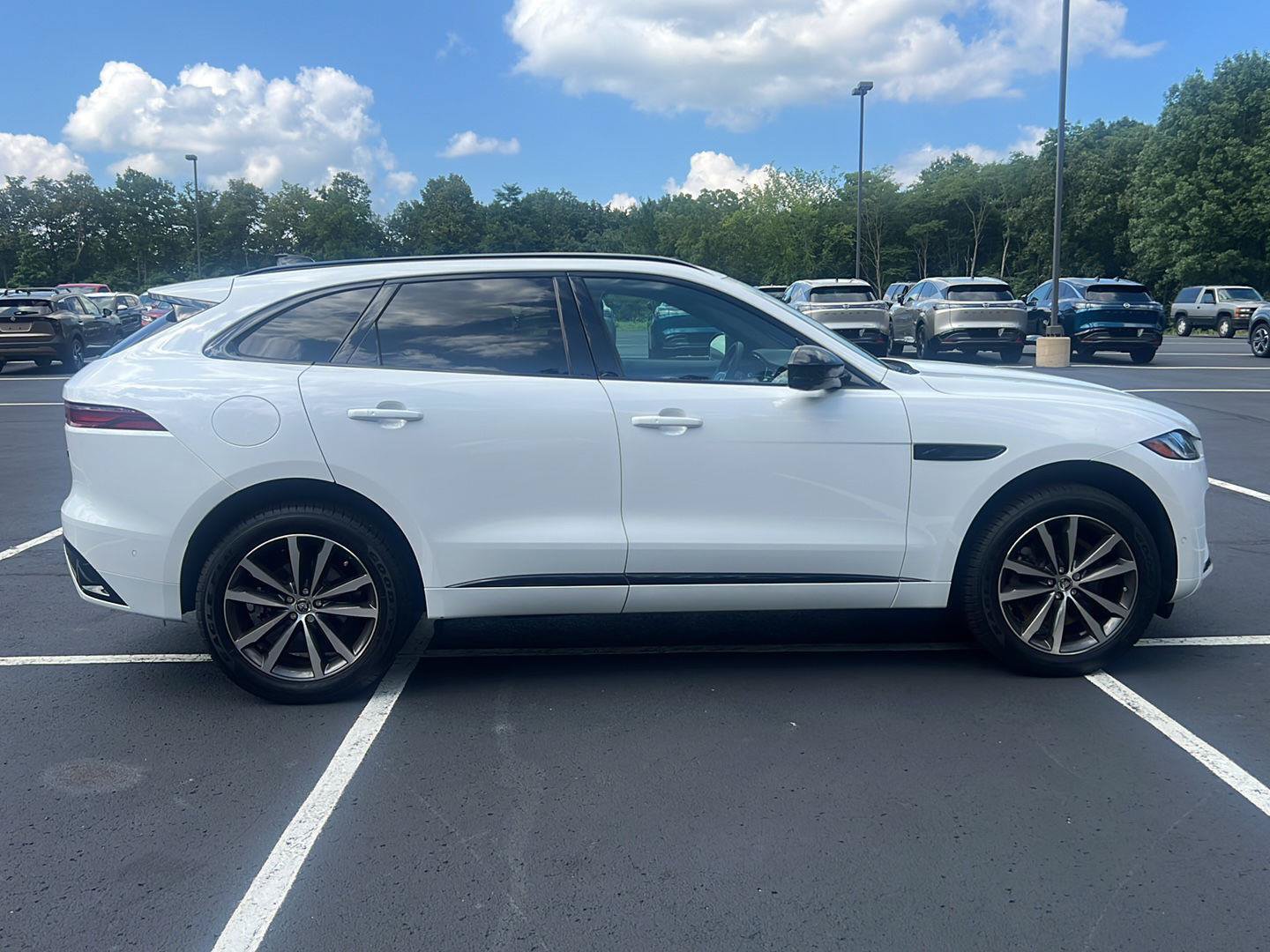 Certified 2026 Jaguar F-PACE R-Dynamic S AWD/4WD image 6