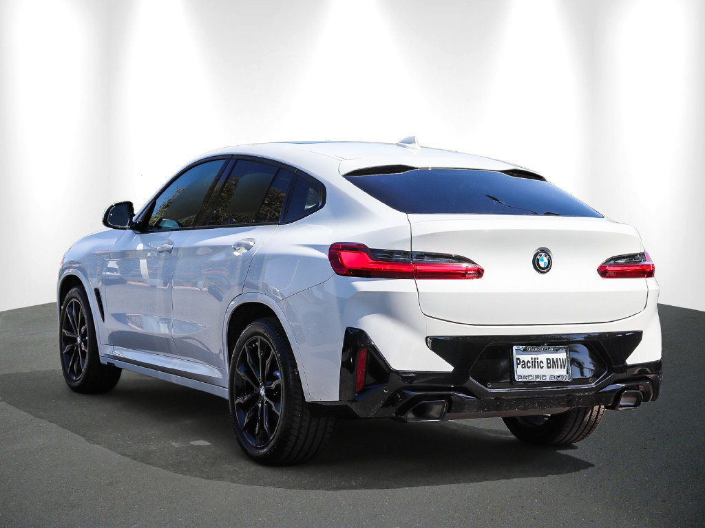 Certified 2024 BMW X4 xDrive30i w/ M Sport Package AWD/4WD image 4