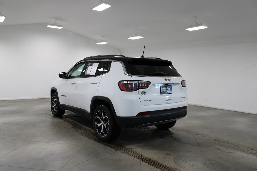 Used 2024 Jeep Compass Limited image 7