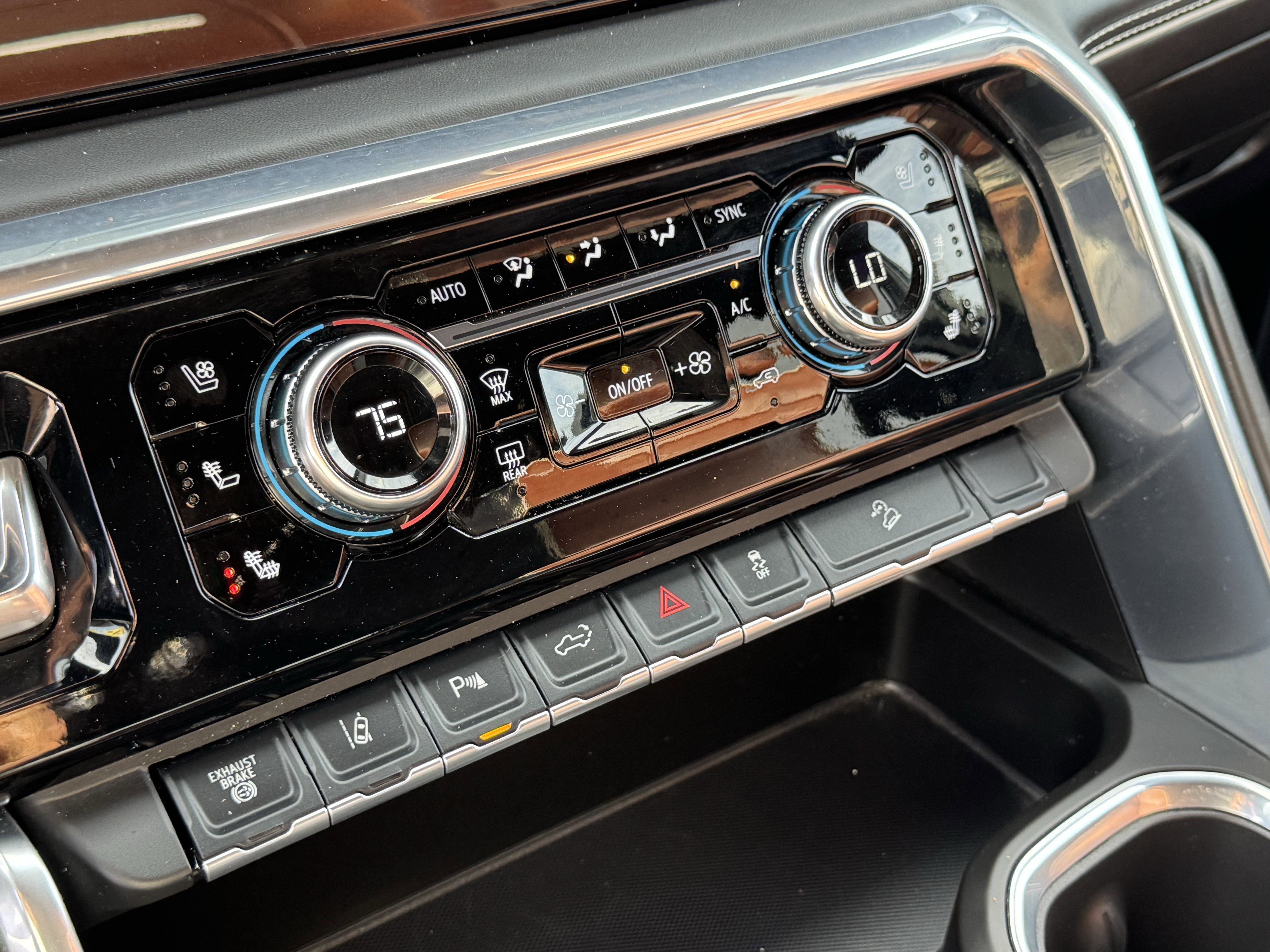 Used 2025 GMC Sierra 2500 Denali Ultimate image 20