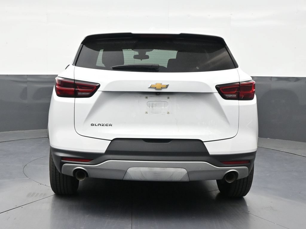 Used 2024 Chevrolet Blazer LT FWD image 4