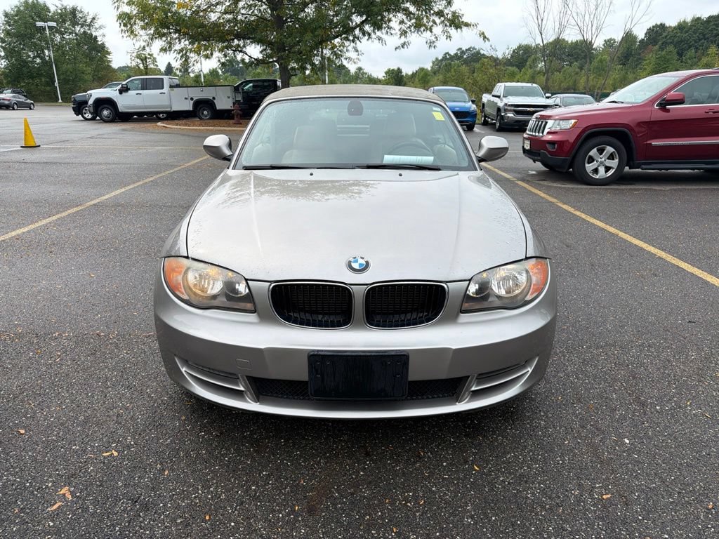 Used 2011 BMW 128i Convertible RWD image 4