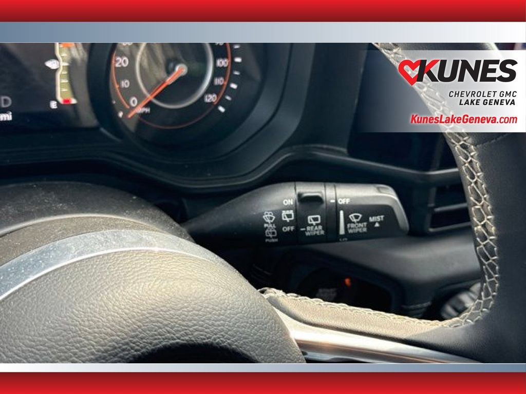 Used 2025 Jeep Wrangler Unlimited Sahara AWD/4WD image 42