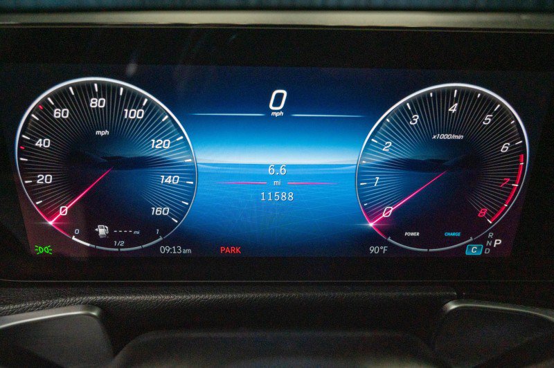 Certified 2024 Mercedes-Benz GLB 250 4MATIC image 24