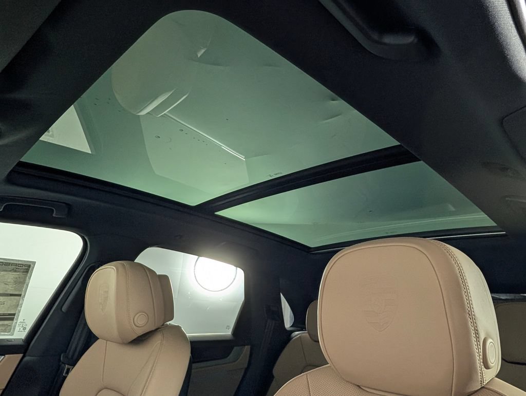 New 2026 Porsche Cayenne AWD/4WD image 30
