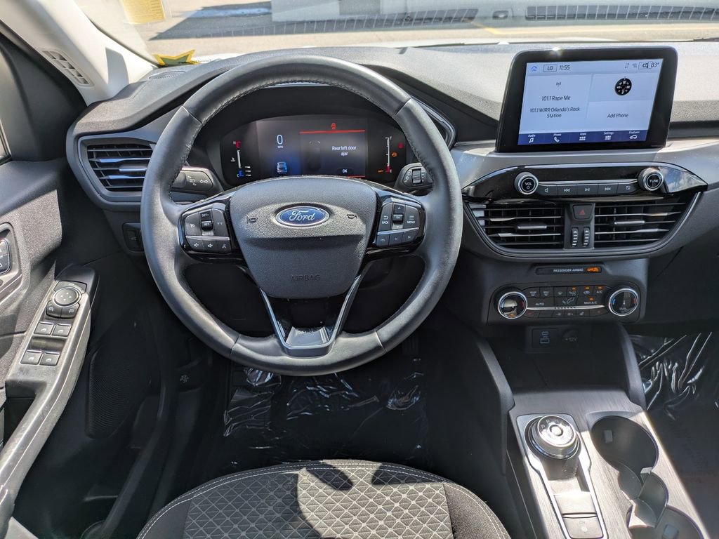 Certified 2023 Ford Escape Active w/ Cold Weather Package image 15