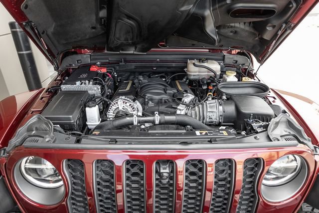 Used 2021 Jeep Wrangler Unlimited Rubicon w/ Xtreme Recon 35" Tire Package image 16