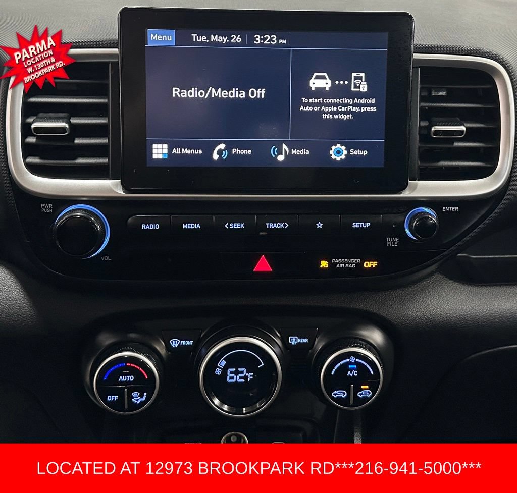 Used 2023 Hyundai Venue SEL FWD image 17