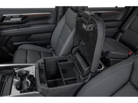 New 2026 Chevrolet Suburban LT image 13