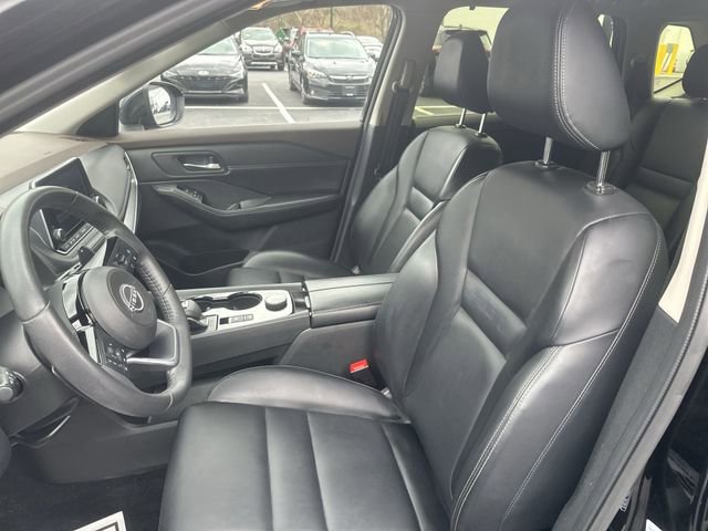 Used 2023 Nissan Rogue SV w/ SV Premium B Package image 15