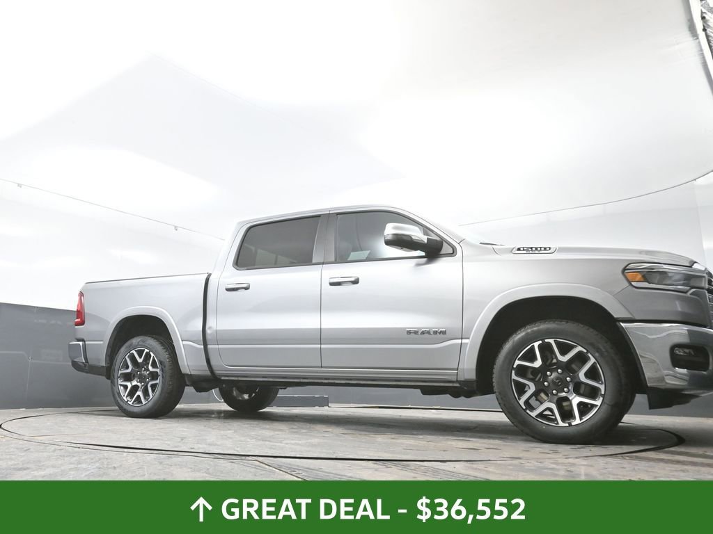 Used 2025 RAM 1500 Laramie AWD/4WD image 54