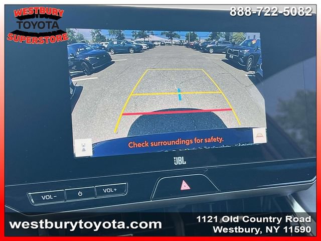 Certified 2024 Toyota Venza XLE AWD/4WD image 37