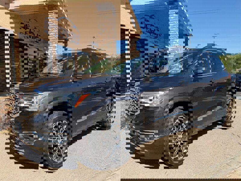 Used 2019 GMC Acadia Denali AWD/4WD image 8