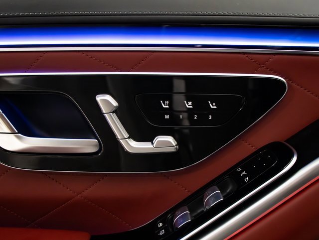 Certified 2025 Mercedes-Benz S 580 4MATIC Sedan image 14