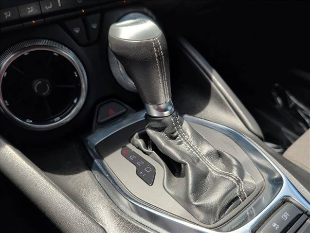 Used 2023 Chevrolet Camaro LT RWD image 15