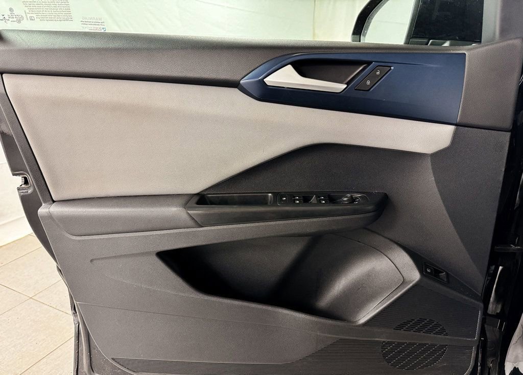 Used 2022 Volkswagen Taos SE image 14