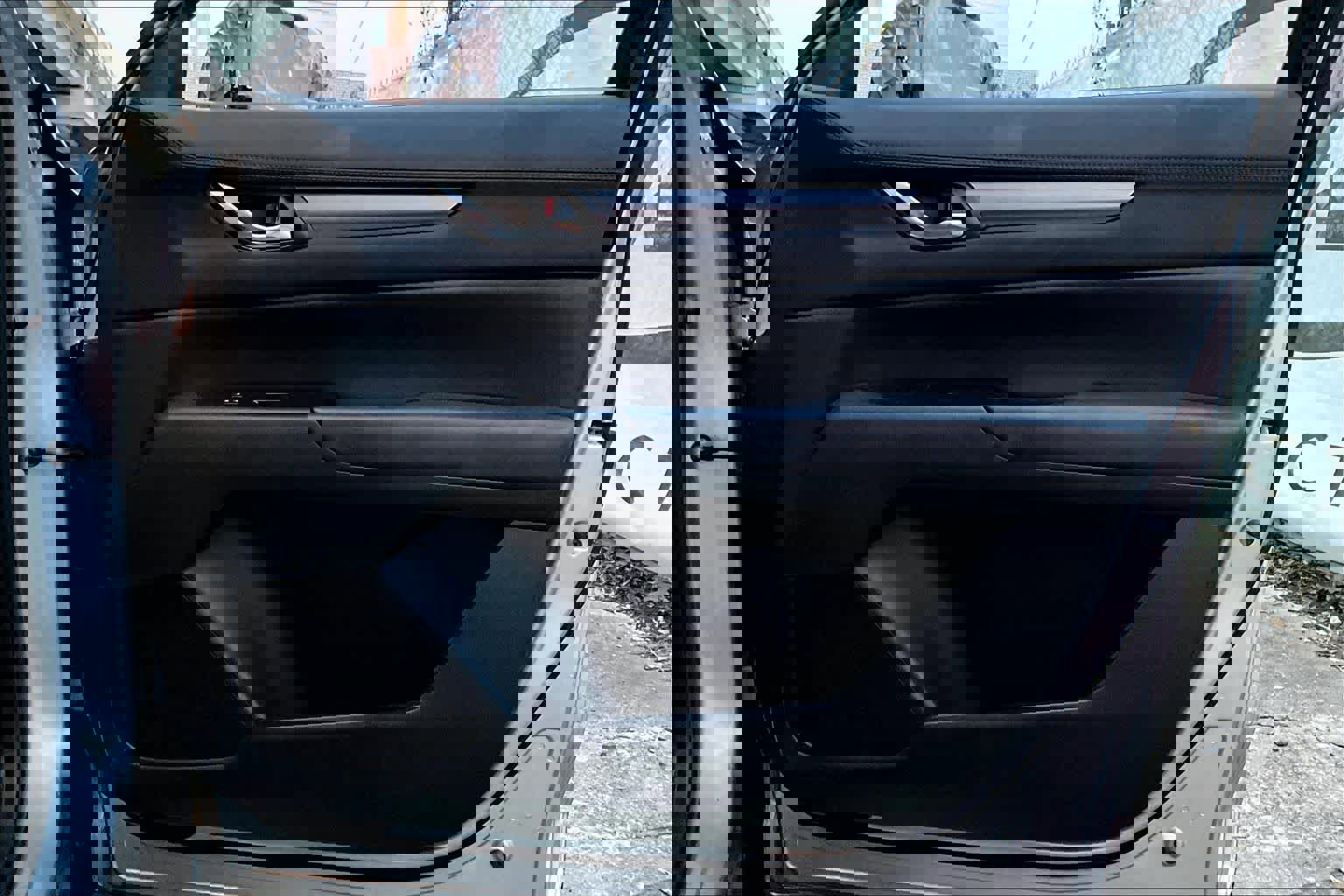 Used 2017 MAZDA CX-5 Touring image 22