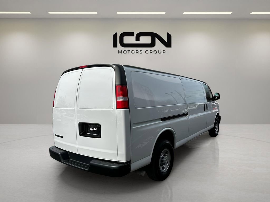 Used 2023 Chevrolet Express 2500 Work Van w/ Driver Convenience Package image 5
