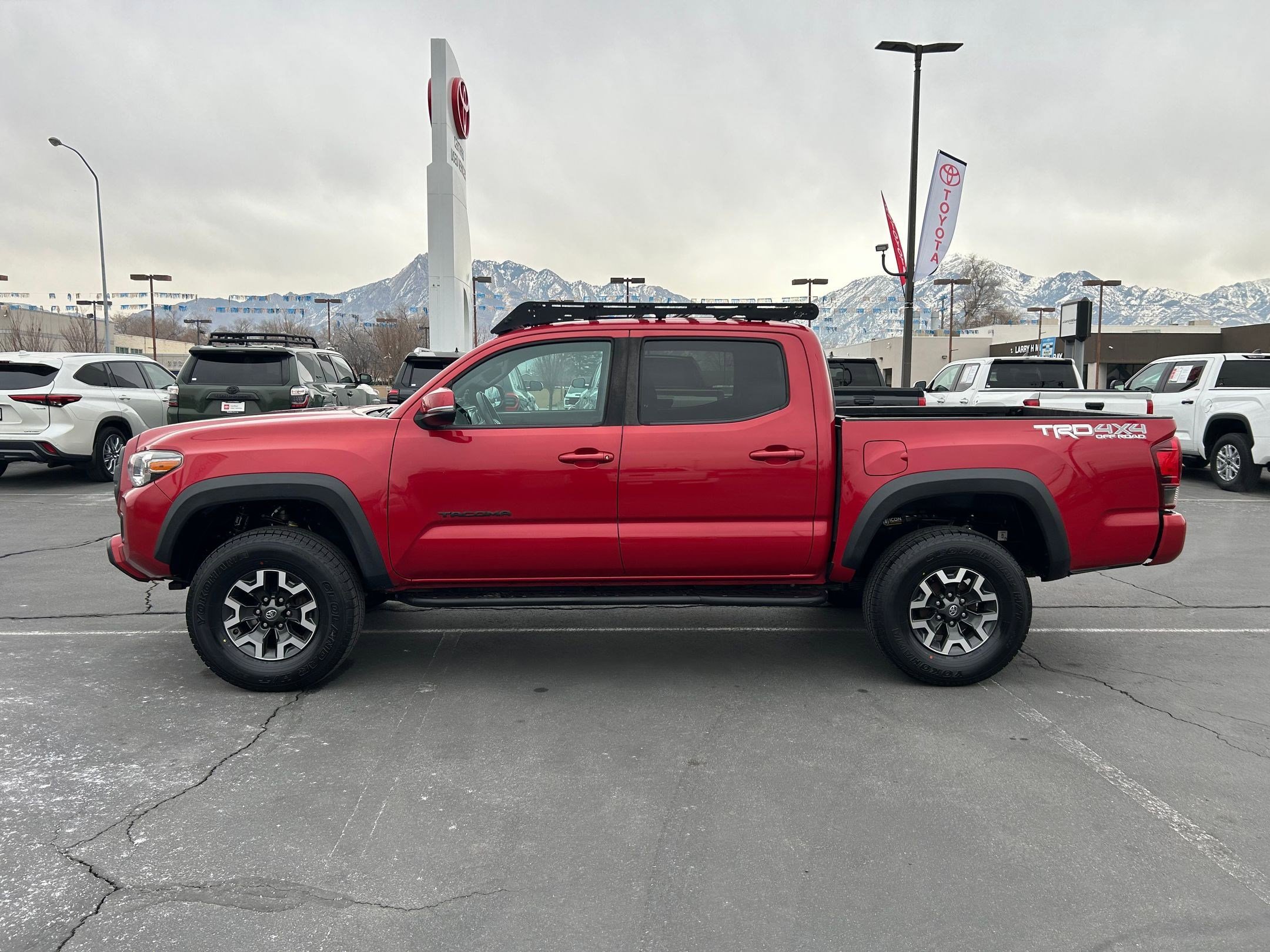 Certified 2019 Toyota Tacoma TRD Off-Road w/ Technology Package image 2