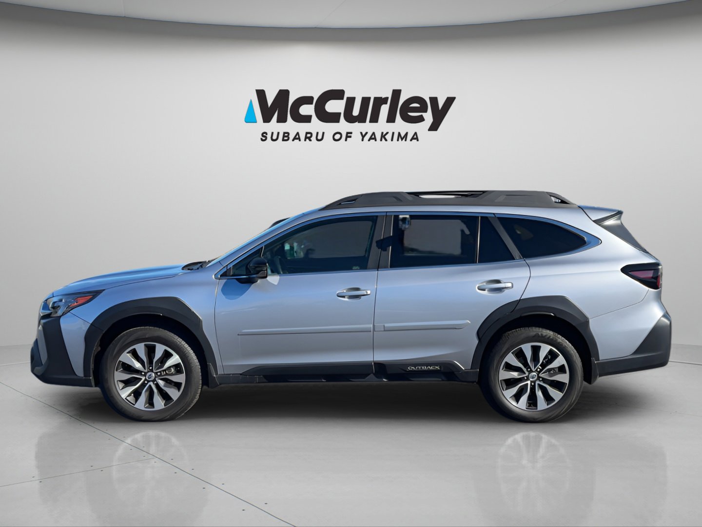 Certified 2025 Subaru Outback Limited XT image 2