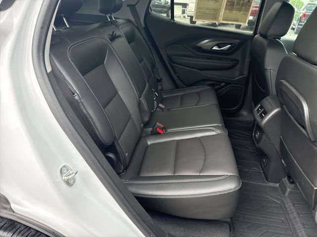 Used 2023 GMC Terrain SLT w/ LPO, Floor Liner Package FWD image 13