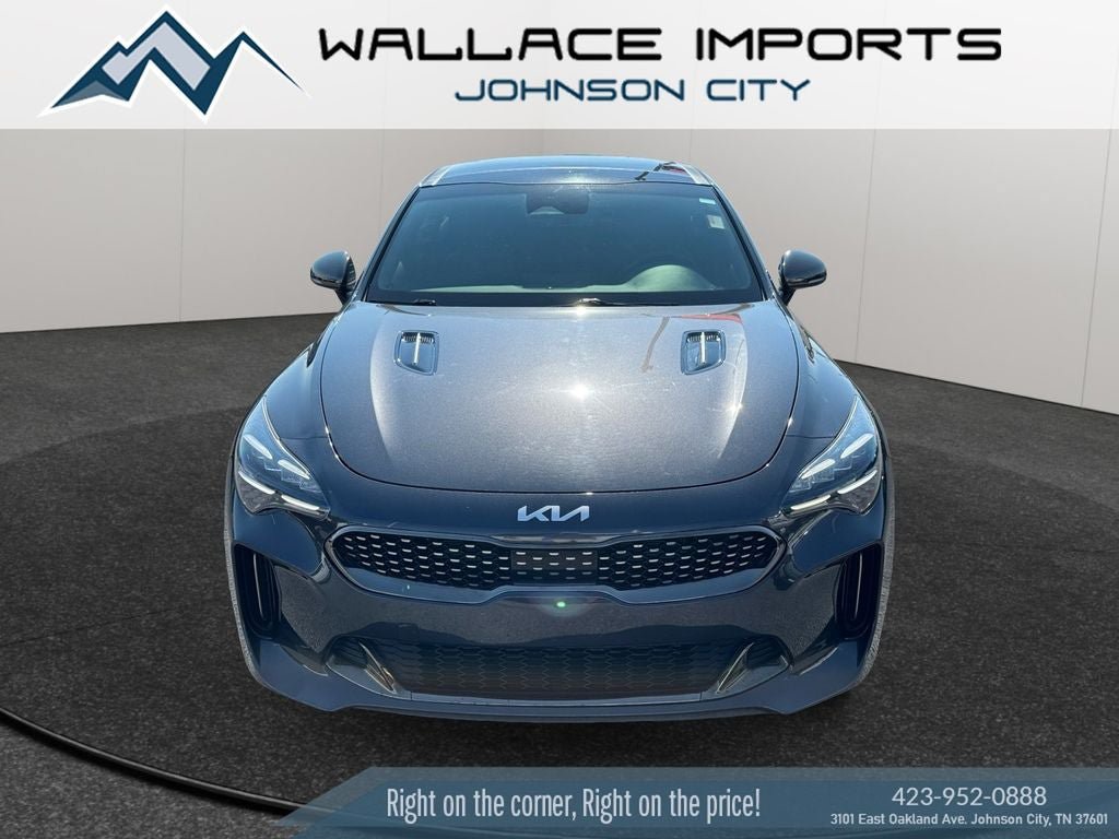 Used 2023 Kia Stinger GT-Line w/ Sun & Sound Package RWD image 8