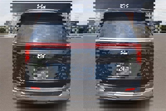 New 2026 Kia Carnival SX image 5