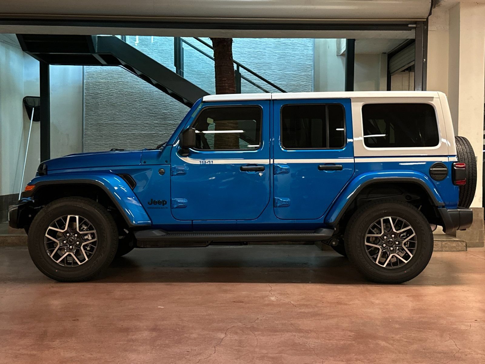 New 2026 Jeep Wrangler Unlimited Sahara w/ Whitecap Package AWD/4WD image 2